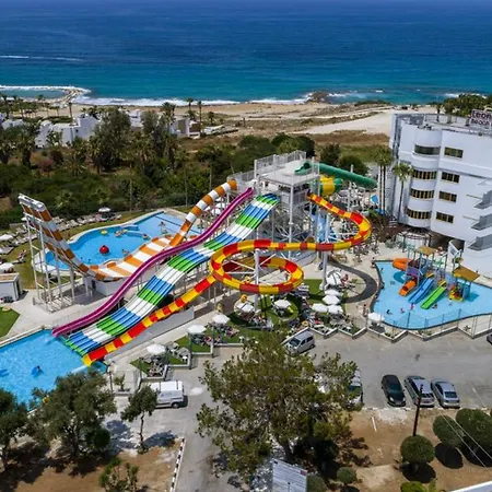 Resort Leonardo Laura & Splash Klorakas